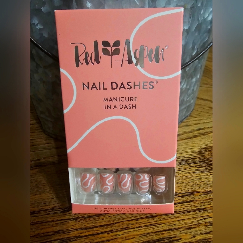 Red Aspen Nails
